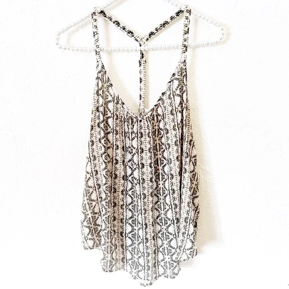 NWT Amuse Society Beach Daze Studded Tank - Picture 3 of 7